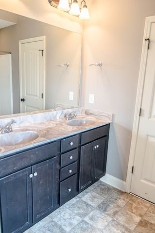 591 Kicker Court, Clarksville, TN 37040