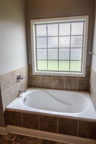 591 Kicker Court, Clarksville, TN 37040