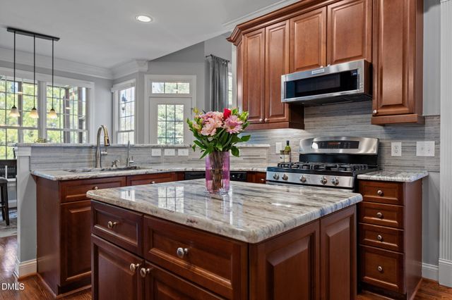 8505 Mangum Hollow Drive, Wake Forest, NC 27587