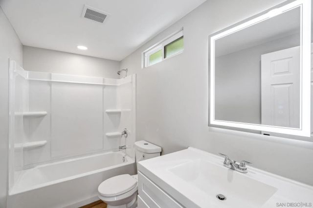 4282-86 Marlborough Ave., San Diego, CA 92105