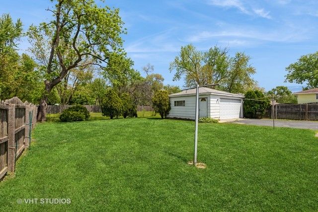 5028 156th Street, Oak Forest, IL 60452