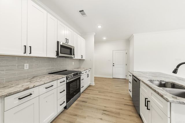 22 Wolfsbridge Loop, Cabot, AR 72023