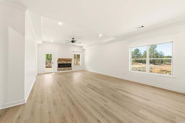 22 Wolfsbridge Loop, Cabot, AR 72023