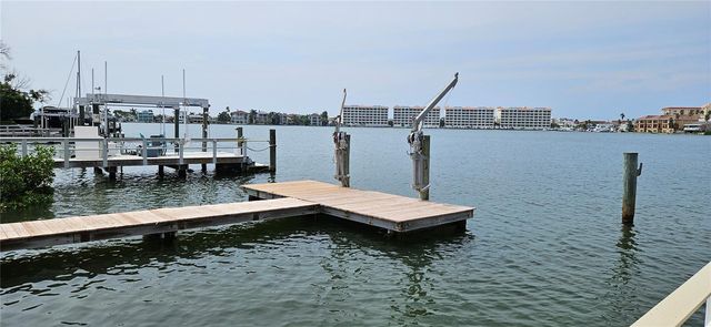 623 180TH AVENUE E, Redington Shores, FL 33708