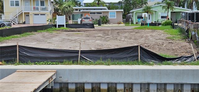 623 180TH AVENUE E, Redington Shores, FL 33708