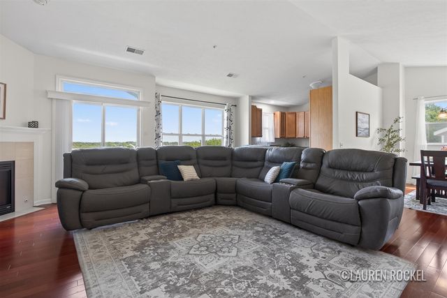 3401 Kings River Street, Grandville, MI 49418
