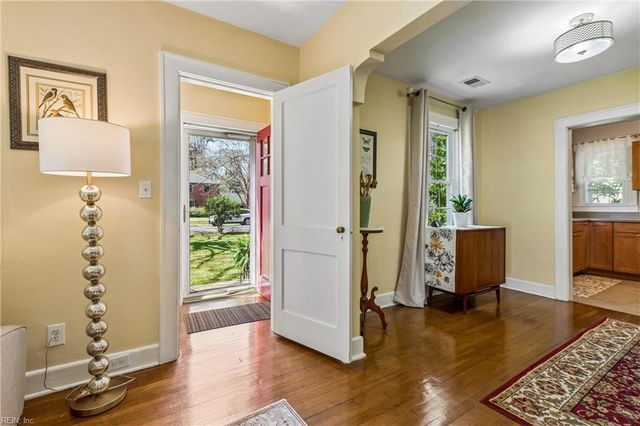 128 Botetourt RD, Newport News, VA 23601