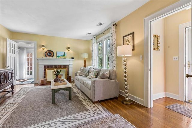 128 Botetourt RD, Newport News, VA 23601