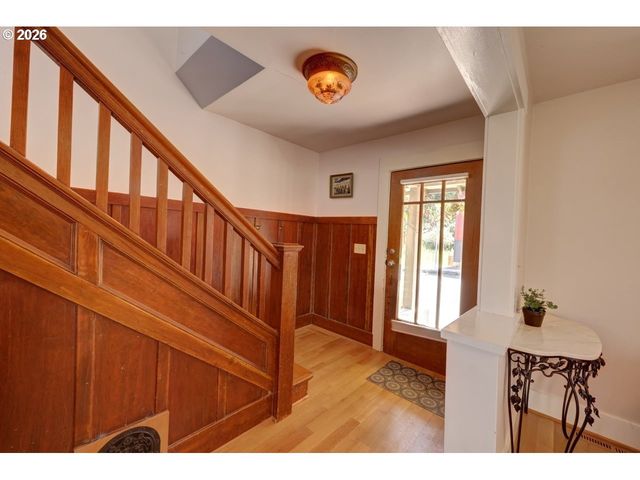1244 GRAND Ave, Astoria, OR 97103