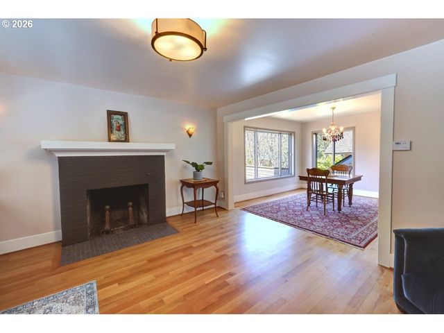 1244 GRAND Ave, Astoria, OR 97103