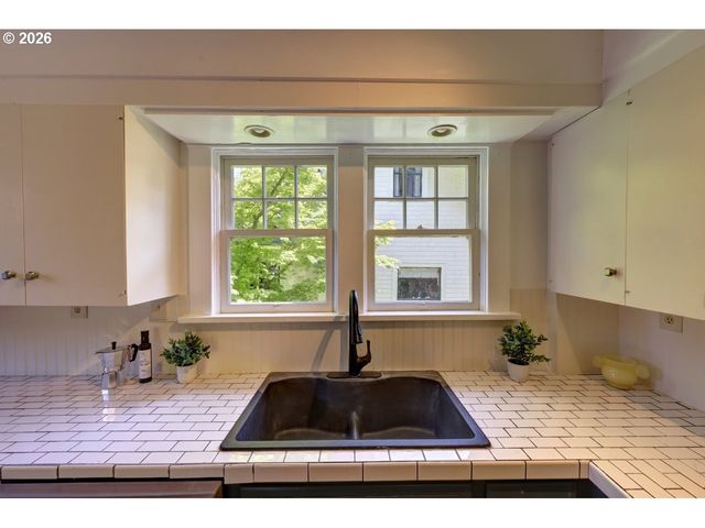 1244 GRAND Ave, Astoria, OR 97103