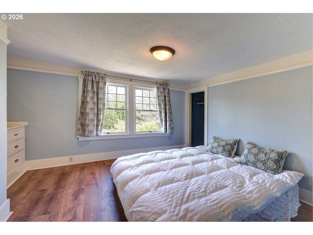 1244 GRAND Ave, Astoria, OR 97103