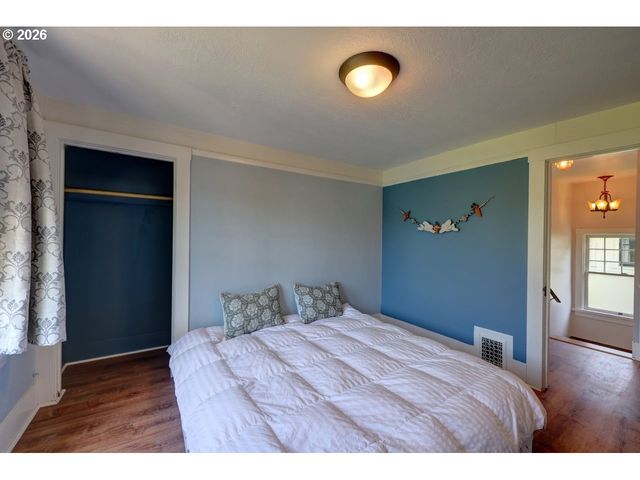 1244 GRAND Ave, Astoria, OR 97103