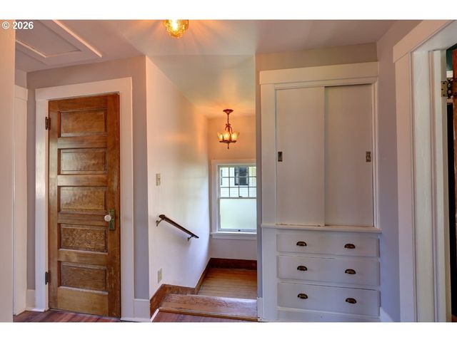 1244 GRAND Ave, Astoria, OR 97103