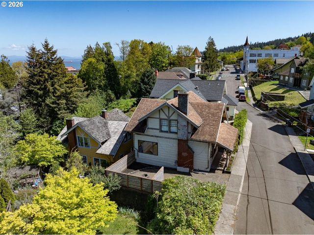 1244 GRAND Ave, Astoria, OR 97103