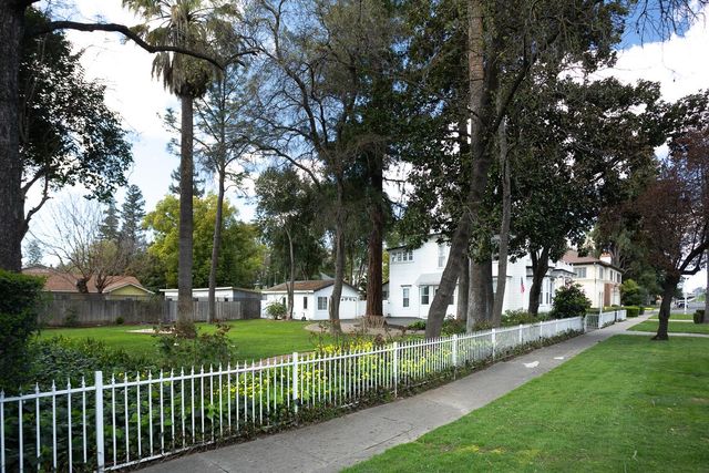 422 2nd St, Yuba City, CA 95991