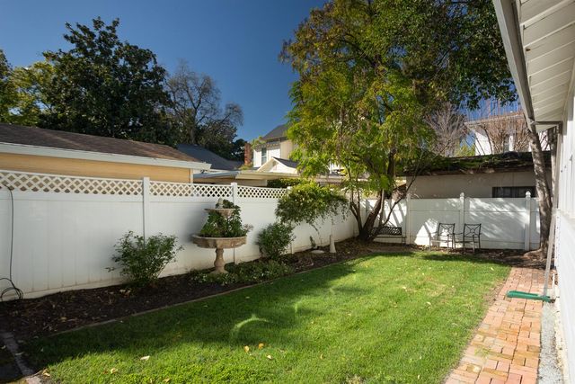 422 2nd St, Yuba City, CA 95991