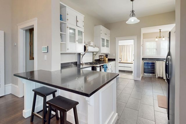 422 2nd St, Yuba City, CA 95991