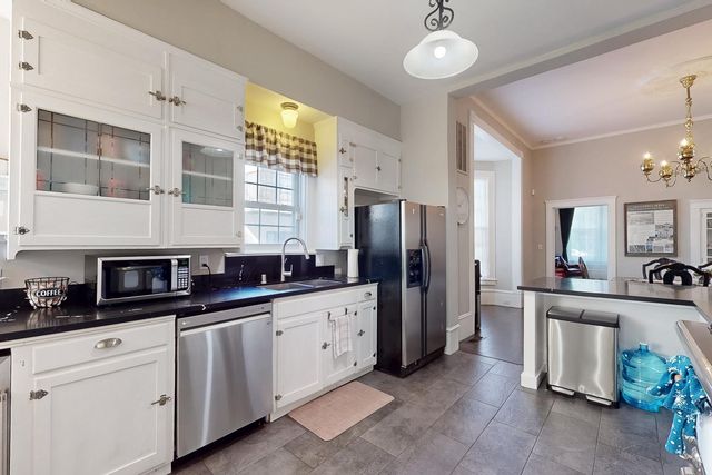 422 2nd St, Yuba City, CA 95991