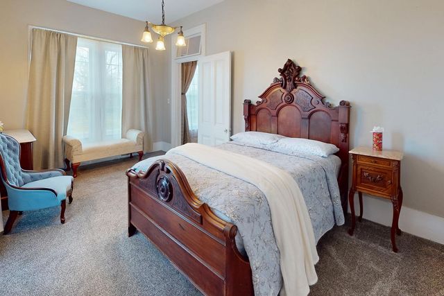 422 2nd St, Yuba City, CA 95991