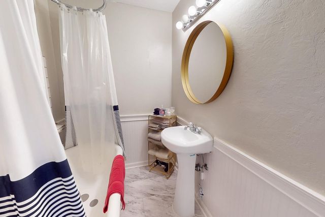 422 2nd St, Yuba City, CA 95991