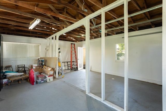 422 2nd St, Yuba City, CA 95991