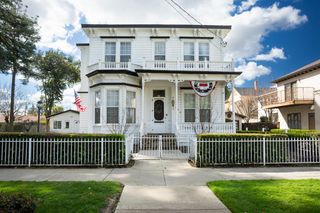 422 2nd St, Yuba City, CA 95991