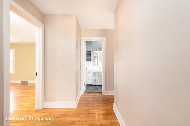 823 W Superior Street, Alma, MI 48801
