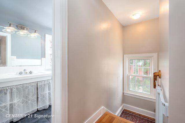 823 W Superior Street, Alma, MI 48801
