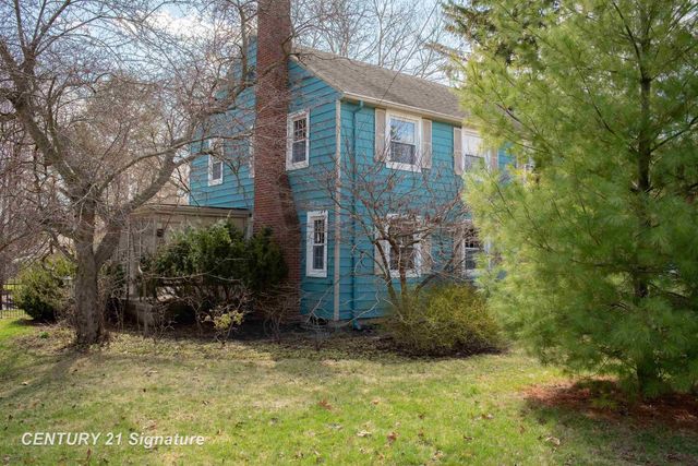 823 W Superior Street, Alma, MI 48801