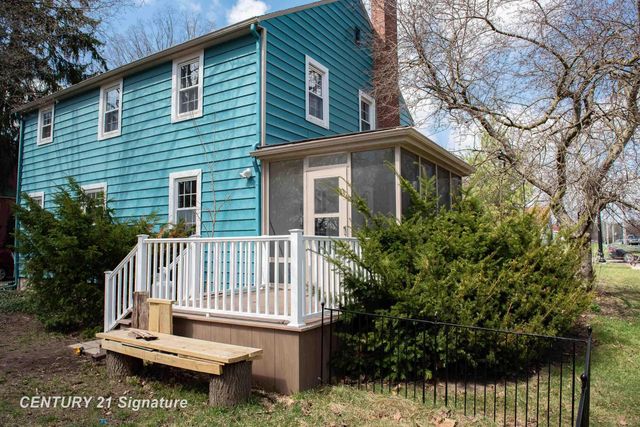 823 W Superior Street, Alma, MI 48801