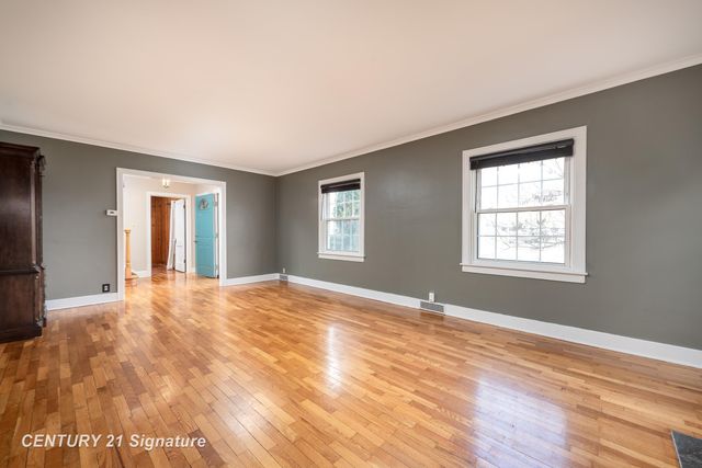 823 W Superior Street, Alma, MI 48801
