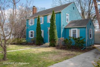 823 W Superior Street, Alma, MI 48801