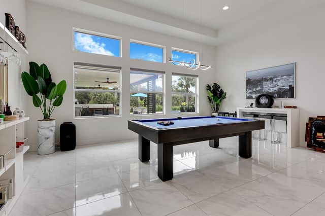 142 Brynhurst Court, West Palm Beach, FL 33413