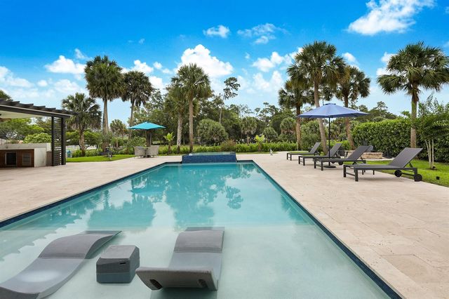 142 Brynhurst Court, West Palm Beach, FL 33413