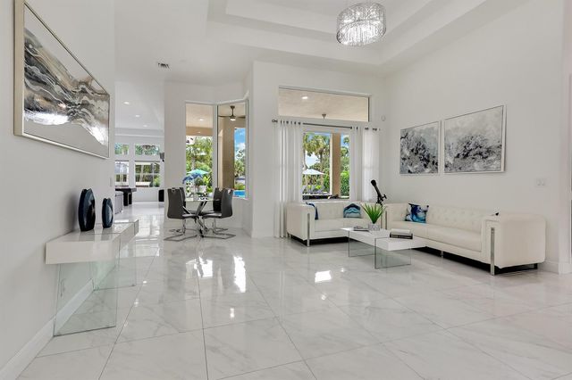 142 Brynhurst Court, West Palm Beach, FL 33413