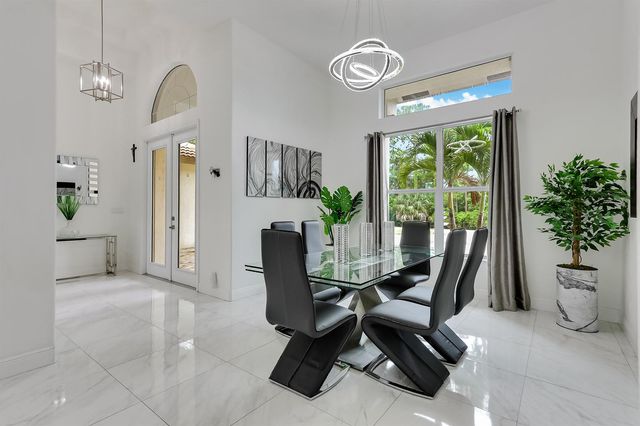 142 Brynhurst Court, West Palm Beach, FL 33413