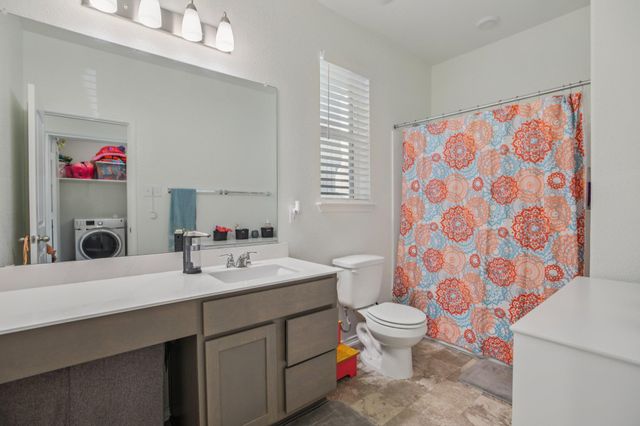 657 Bailey Park DR, Jarrell, TX 76537