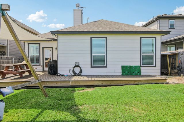 657 Bailey Park DR, Jarrell, TX 76537