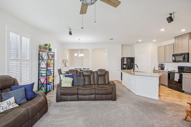 657 Bailey Park DR, Jarrell, TX 76537