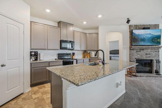 657 Bailey Park DR, Jarrell, TX 76537