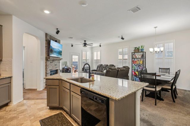 657 Bailey Park DR, Jarrell, TX 76537