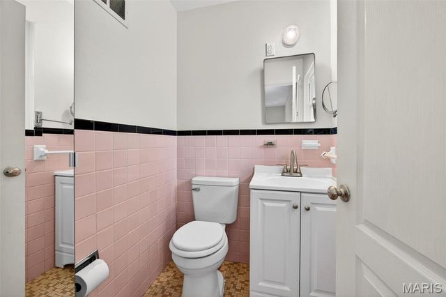 11048 Modesto Drive, St Ann, MO 63074