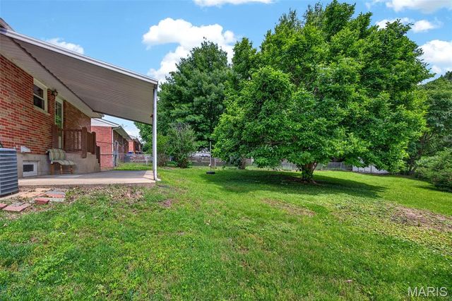 11048 Modesto Drive, St Ann, MO 63074