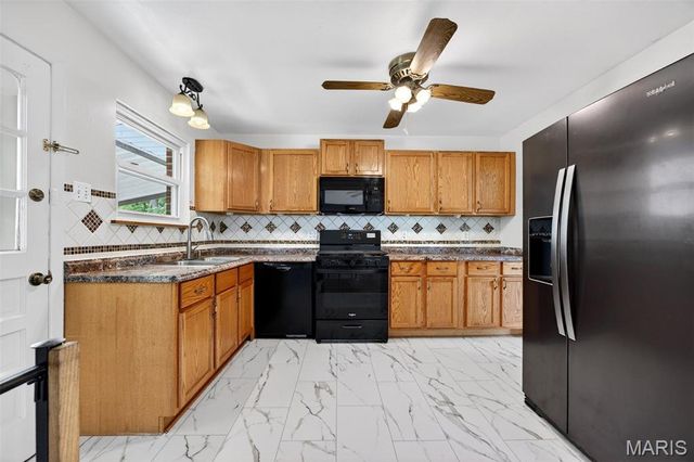 11048 Modesto Drive, St Ann, MO 63074