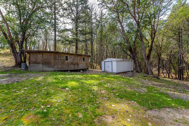 1970 Saratoga Way, Grants Pass, OR 97526