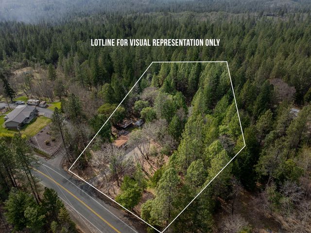 1970 Saratoga Way, Grants Pass, OR 97526