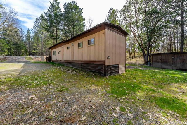 1970 Saratoga Way, Grants Pass, OR 97526
