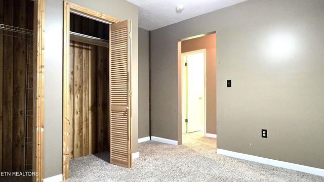 112 Redmon Rd, Wartburg, TN 37887