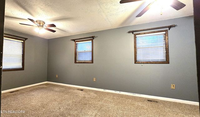 112 Redmon Rd, Wartburg, TN 37887